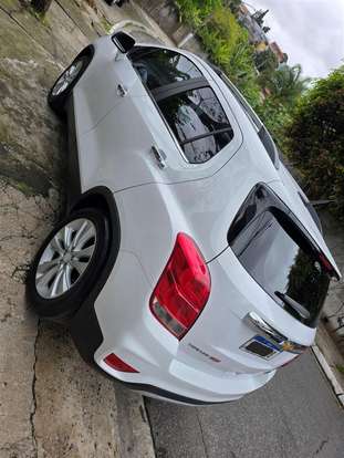 CHEVROLET-TRACKER-2018