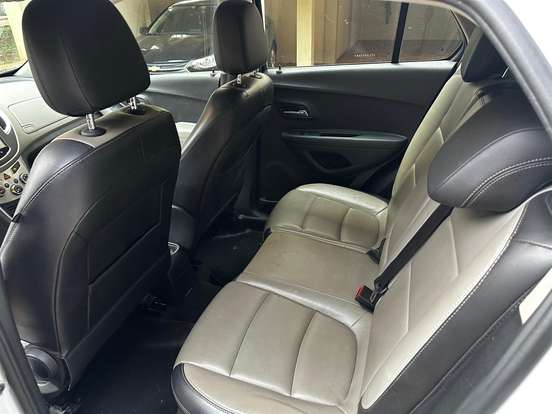 CHEVROLET-TRACKER-2015