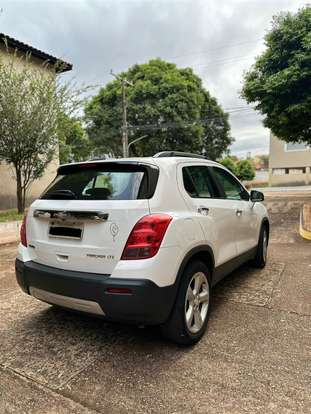 CHEVROLET-TRACKER-2015