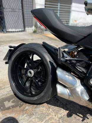 DUCATI-DIAVEL 1260 S-2022