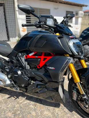 DUCATI-DIAVEL 1260 S-2022