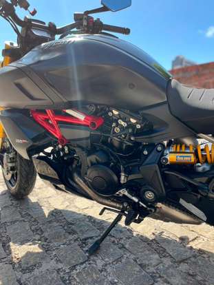 DUCATI-DIAVEL 1260 S-2022