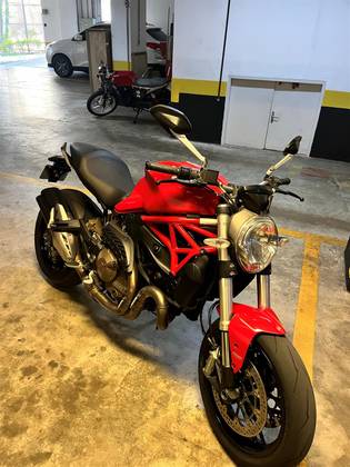 DUCATI MONSTER 821 