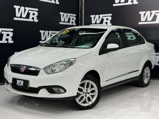FIAT-GRAND SIENA-1.6 MPI ESSENCE 16V FLEX 4P AUTOMATIZADO FIAT-GRAND SIENA-2016