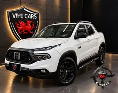 FIAT TORO 2.0 16V TURBO DIESEL ULTRA 4WD AT9 FIAT TORO 2.0 16V TURBO DIESEL ULTRA 4WD AT9