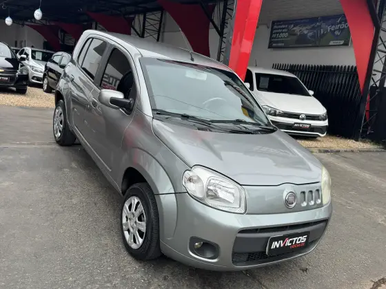 FIAT UNO 1.0 VIVACE 8V FLEX 4P MANUAL FIAT UNO 1.0 VIVACE 8V FLEX 4P MANUAL