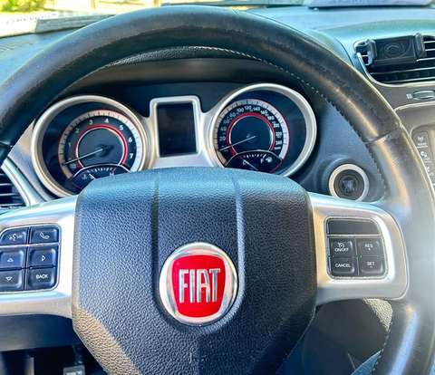 FIAT-FREEMONT-2012