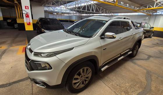 FIAT TORO 2.0 16V TURBO DIESEL RANCH 4WD AT9