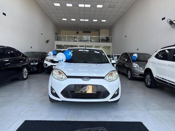 FORD FIESTA 1.6 ROCAM SE 8V FLEX 4P MANUAL