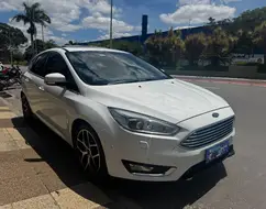 FORD FOCUS 2.0 TITANIUM PLUS 16V FLEX 4P POWERSHIFT FORD FOCUS 2.0 TITANIUM PLUS 16V FLEX 4P POWERSHIFT