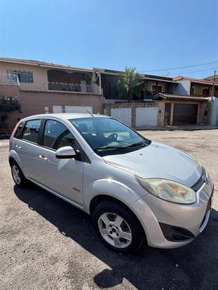 FORD-FIESTA-2012