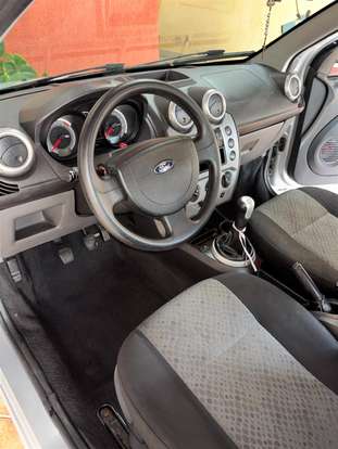 FORD-FIESTA-2012