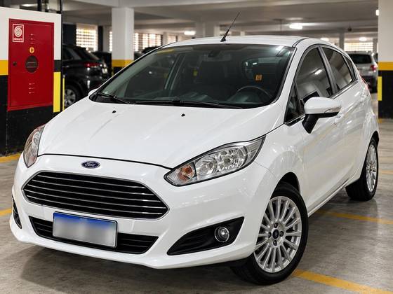 FORD FIESTA 1.6 TITANIUM HATCH 16V FLEX 4P POWERSHIFT