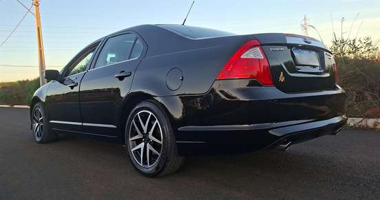 FORD-FUSION-2011