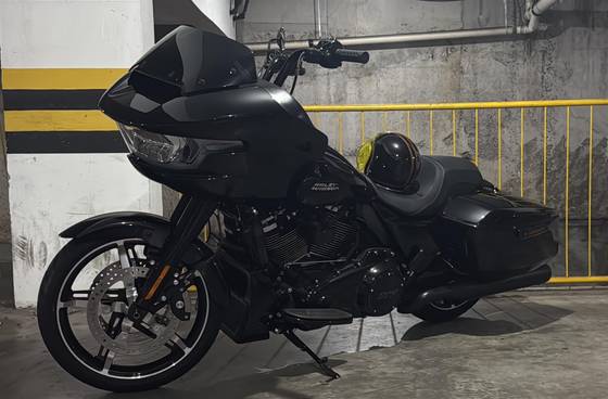 HARLEY-DAVIDSON ROAD GLIDE 