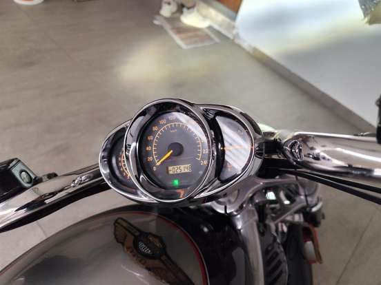 HARLEY-DAVIDSON-V-ROD-2009