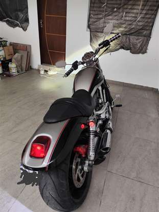 HARLEY-DAVIDSON-V-ROD-2009
