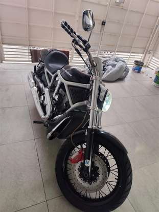 HARLEY-DAVIDSON-V-ROD-2009
