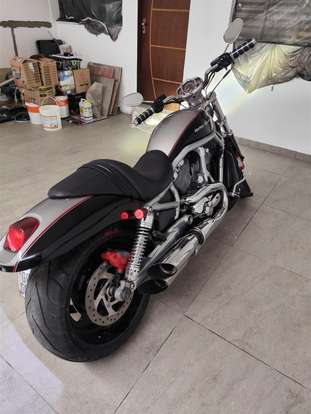 HARLEY-DAVIDSON-V-ROD-2009