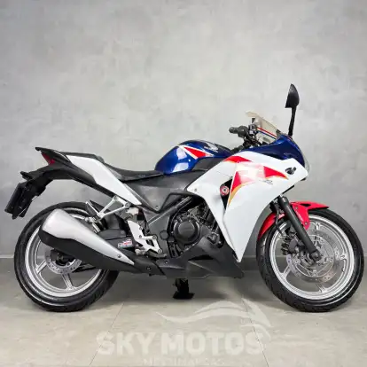 HONDA-CBR 250R-2012