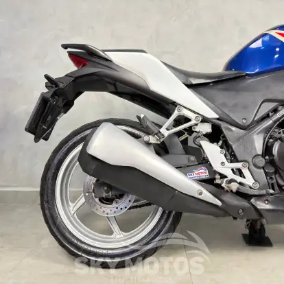 HONDA-CBR 250R-2012