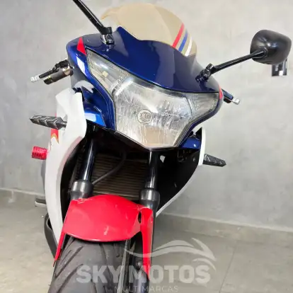 HONDA-CBR 250R-2012