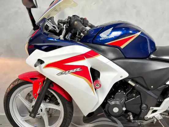 HONDA-CBR 250R HONDA-CBR 250R-2012