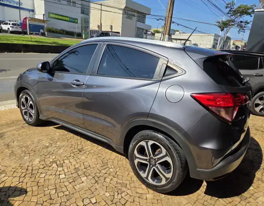 HONDA-HR-V-2016