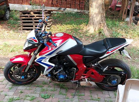HONDA-CB 1000R-2015