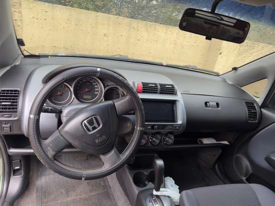 HONDA-FIT-2003