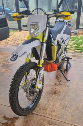 HUSQVARNA-701 ENDURO R-2024