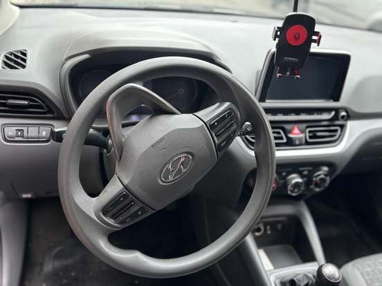 HYUNDAI-HB20S-2024