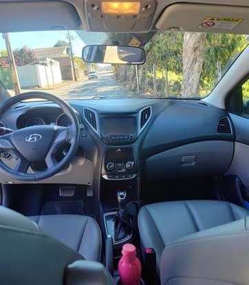 HYUNDAI-HB20S-1.6 PREMIUM 16V FLEX 4P AUTOMÁTICO HYUNDAI-HB20S-2018