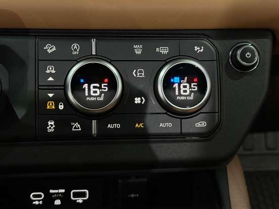 LAND ROVER-DEFENDER-2023