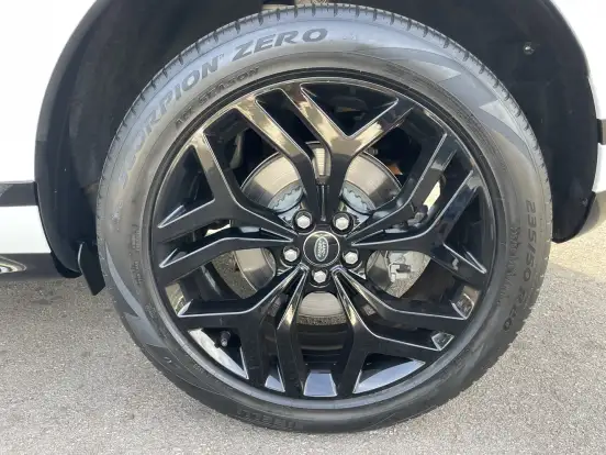 LAND ROVER-RANGE ROVER EVOQUE-2.0 P250 FLEX R-DYNAMIC SE AWD AUTOMÁTICO LAND ROVER-RANGE ROVER EVOQUE-2020