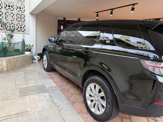 LAND ROVER-DISCOVERY SPORT-2.0 16V SI4 TURBO GASOLINA SE 4P AUTOMÁTICO LAND ROVER-DISCOVERY SPORT-2018