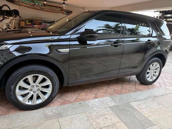 LAND ROVER-DISCOVERY SPORT-2018