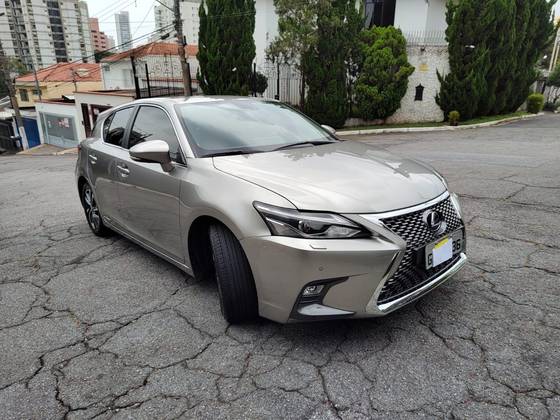 LEXUS CT200H 1.8 LUXURY 16V HÍBRIDO 4P AUTOMÁTICO