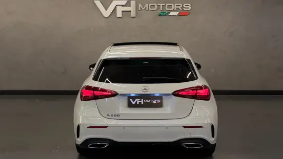 MERCEDES-BENZ-A 200-2023