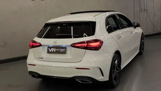 MERCEDES-BENZ-A 200-2023