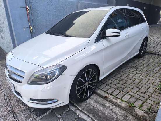 MERCEDES-BENZ-B 200-1.6 SPORT TURBO GASOLINA 4P AUTOMÁTICO MERCEDES-BENZ-B 200-2013