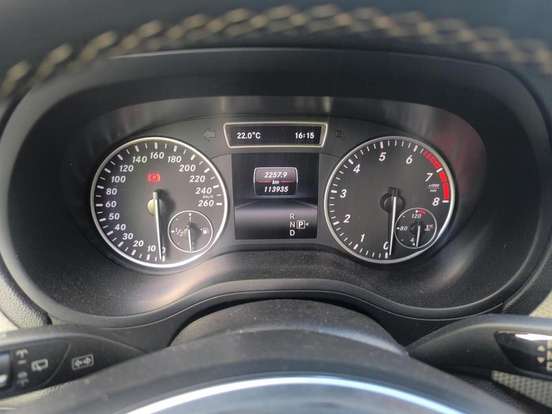 MERCEDES-BENZ-B 200-2013
