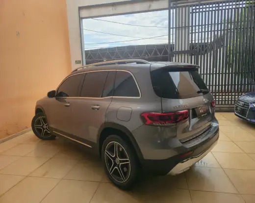 MERCEDES-BENZ-GLB 200-2020