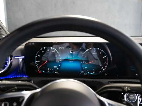 MERCEDES-BENZ-CLA 250-2022