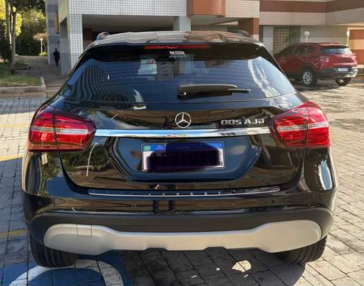 MERCEDES-BENZ-GLA 200-2019