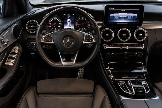 MERCEDES-BENZ-GLC 250-2017