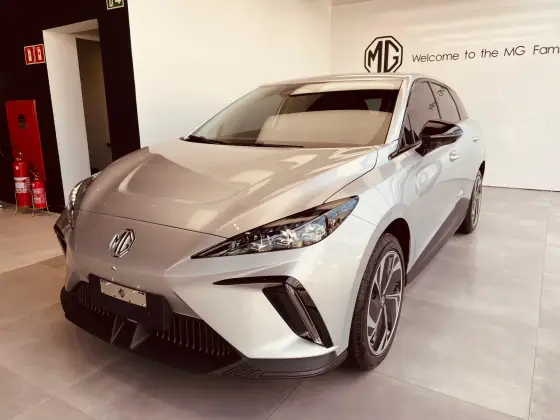 MG 4 64 KW ELÉTRICO LUXURY