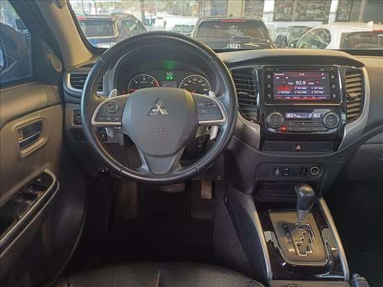 MITSUBISHI-L200 TRITON-2017
