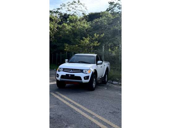 MITSUBISHI-L200 TRITON-3.2 GLS 4X4 CD 16V TURBO INTERCOLER DIESEL 4P MANUAL MITSUBISHI-L200 TRITON-2013