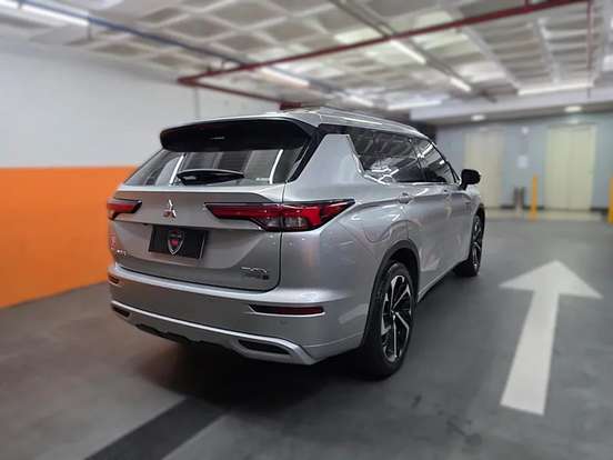 MITSUBISHI-OUTLANDER-2.4 PHEV HPE-S S-AWC DHT MITSUBISHI-OUTLANDER-2026
